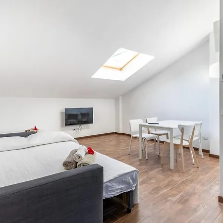 Alessia's Flat - Affori Milan