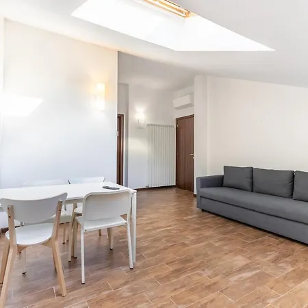 Alessia's Flat - Affori * Milan