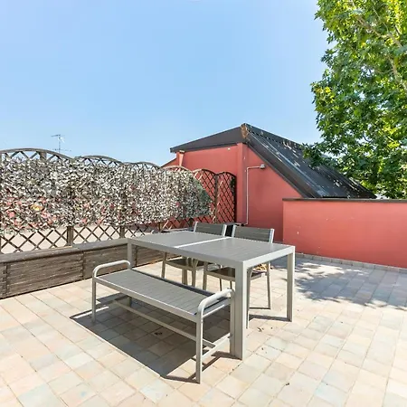 Apartment Alessia's Flat - Affori Milan