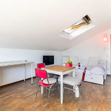 Apartment Alessia's Flat - Affori *